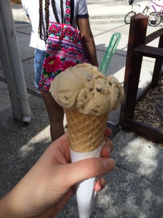 Simmos ice-cream