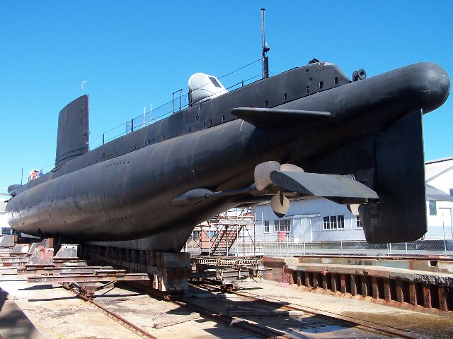 HMAS  Ovens